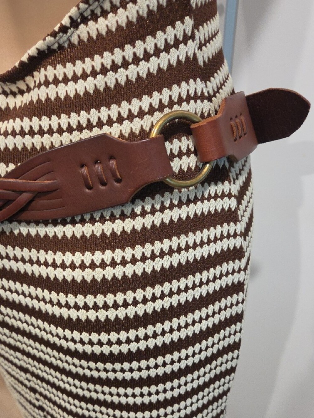 Armani Exchange Brown Leather Belt with Brass Buckle - Picture 3 of 5